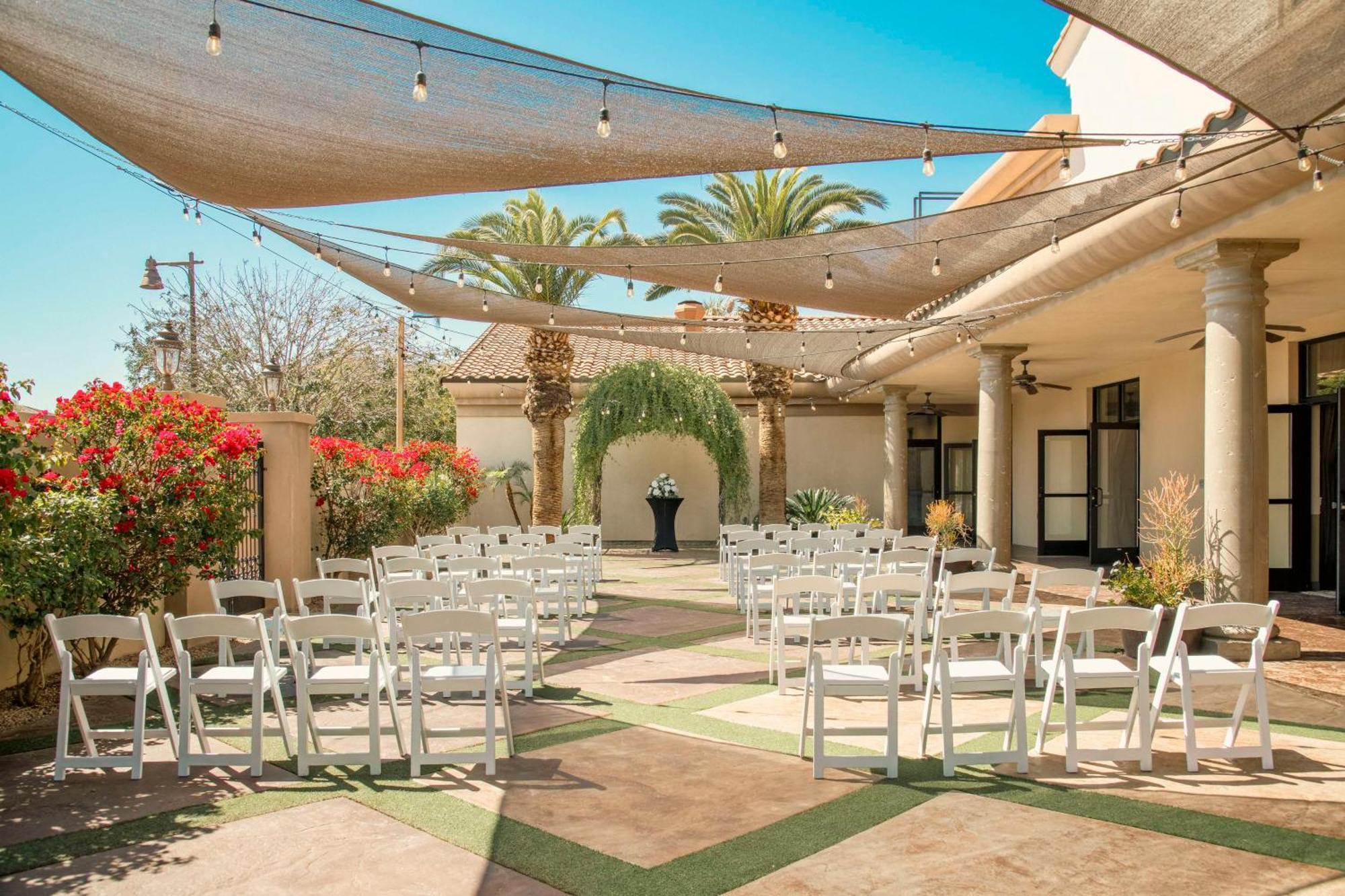 Doubletree By Hilton Phoenix-Gilbert Bagian luar foto