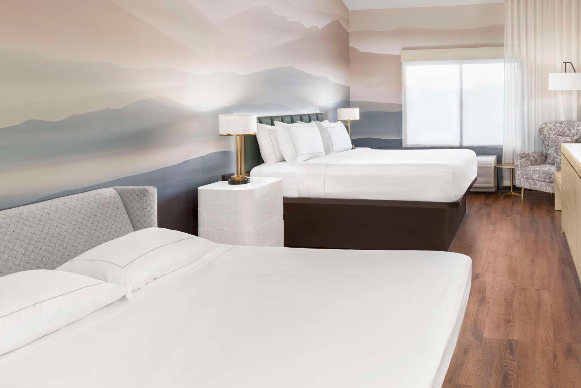Doubletree By Hilton Phoenix-Gilbert Bagian luar foto