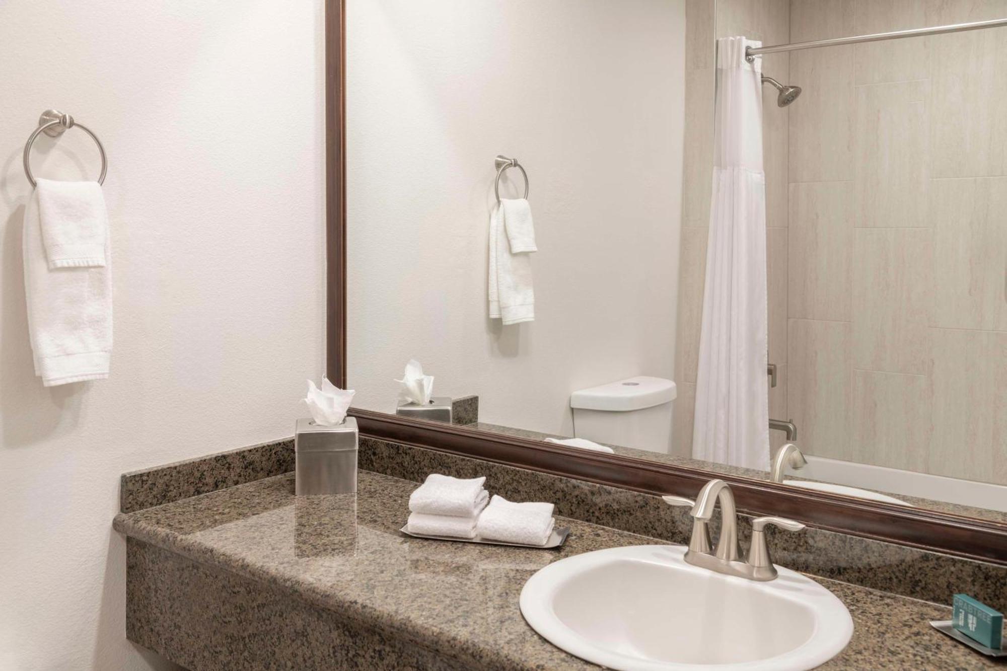 Doubletree By Hilton Phoenix-Gilbert Bagian luar foto